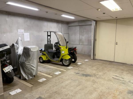 �_�ސ쌧���l�s����R�����̒��Ã}���V�����̃G���g�����X