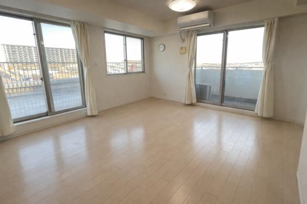 �_�ސ쌧���l�s����R�����̒��Ã}���V�����̃��r���O