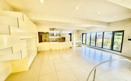 �_�ސ쌧���q�s�J�c5���ڂ̒��È�ˌ��Ẵ��r���O