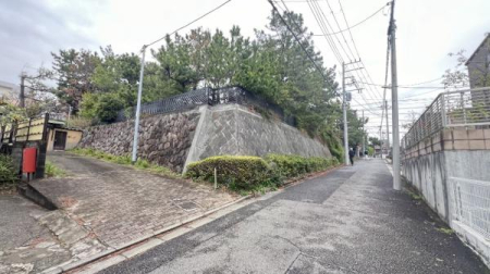 �_�ސ쌧����s�ғ�������1���ڂ̓y�n�̂��̑����n