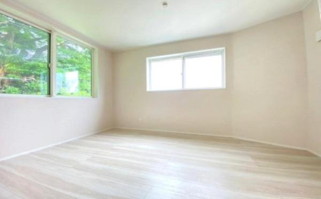 �_�ސ쌧���l�s��q�扪��3���ڂ̒��È�ˌ��Ă̎q������