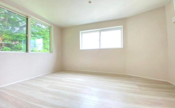 �_�ސ쌧���l�s��q�扪��3���ڂ̒��È�ˌ��Ă̎q������