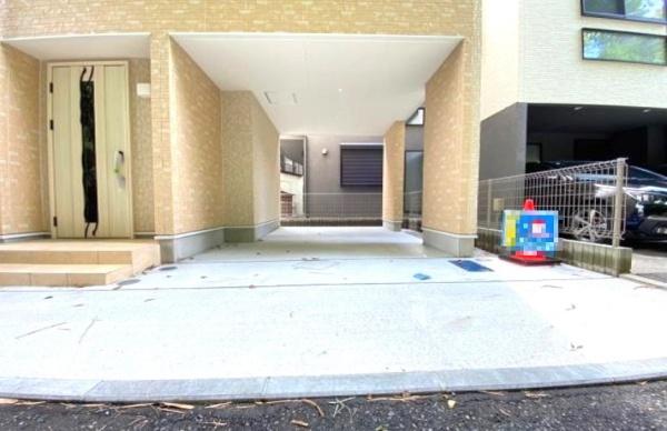 �_�ސ쌧���l�s��q�扪��3���ڂ̒��È�ˌ��Ă̒��ԏ�