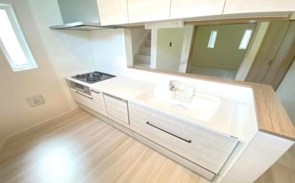 �_�ސ쌧���l�s��q�扪��3���ڂ̒��È�ˌ��ẴL�b�`��