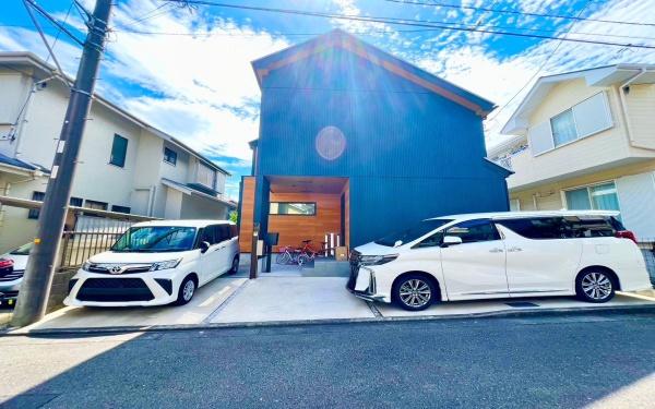 �_�ސ쌧���l�s���撆����2���ڂ̒��È�ˌ��Ă̑O�ʓ��H�܂ތ��n�ʐ^