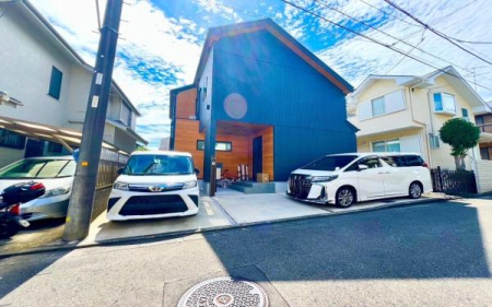 �_�ސ쌧���l�s���撆����2���ڂ̒��È�ˌ��Ă̑O�ʓ��H�܂ތ��n�ʐ^