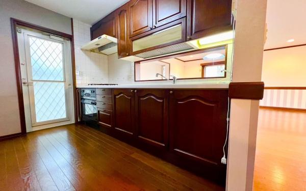 �_�ސ쌧���l�s�t��j��2���ڂ̒��È�ˌ��ẴL�b�`��