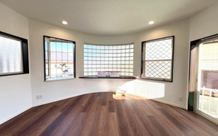 �_�ސ쌧���l�s�`������5���ڂ̒��È�ˌ��Ẵ��r���O