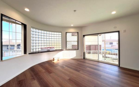 �_�ސ쌧���l�s�`������5���ڂ̒��È�ˌ��Ẵ��r���O