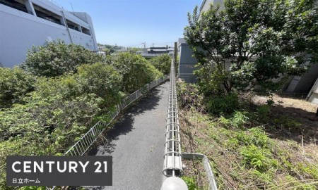 �_�ސ쌧���l�s�˒ˋ�[�J���̒��È�ˌ��Ă̏Z�˂���̒��]�ʐ^