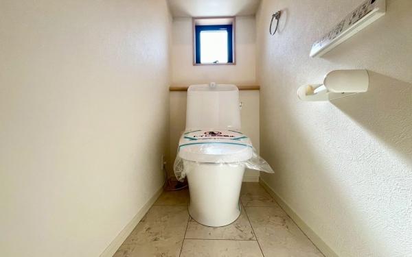 �_�ސ쌧���l�s��扪�Ò��̐V�z��ˌ��Ẵg�C��