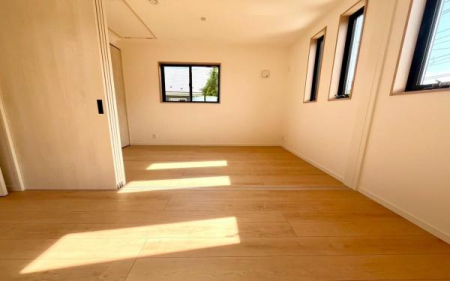 �_�ސ쌧���l�s��扪�Ò��̐V�z��ˌ��Ă̐Q��