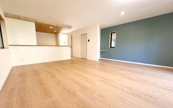 �_�ސ쌧���l�s��扪�Ò��̐V�z��ˌ��Ẵ��r���O