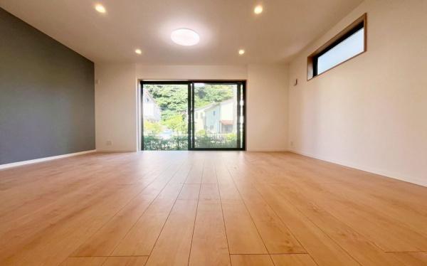 �_�ސ쌧���l�s��扪�Ò��̐V�z��ˌ��Ẵ��r���O