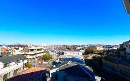 �_�ސ쌧���l�s�˒ˋ�㔐�����̒��È�ˌ��Ă̏Z�˂���̒��]�ʐ^