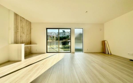 �_�ސ쌧���q�s�Ð�1���ڂ̐V�z��ˌ��Ẵ��r���O