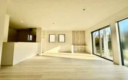 �_�ސ쌧���q�s�Ð�1���ڂ̐V�z��ˌ��Ẵ��r���O