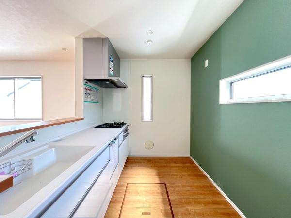 �_�ސ쌧���l�s�`��擌�i�J3���ڂ̐V�z��ˌ��ẴL�b�`��