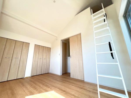 �_�ސ쌧���l�s�`��擌�i�J3���ڂ̐V�z��ˌ��Ă̐Q��