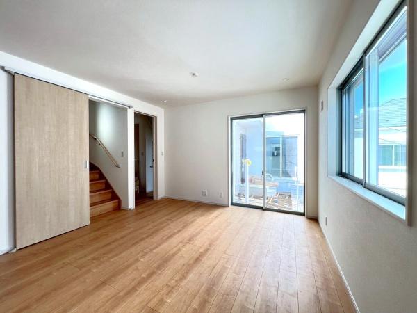 �_�ސ쌧���l�s�`��擌�i�J3���ڂ̐V�z��ˌ��Ẵ��r���O