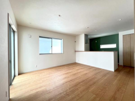 �_�ސ쌧���l�s�`��擌�i�J3���ڂ̐V�z��ˌ��Ẵ��r���O