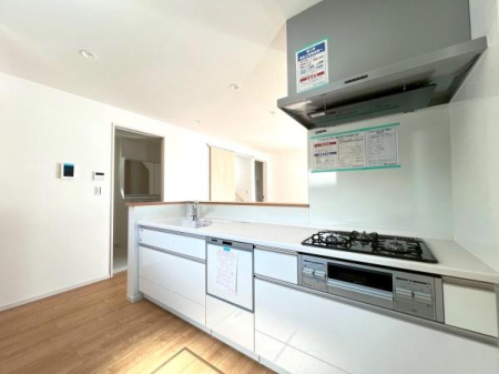 �_�ސ쌧���l�s�`��擌�i�J3���ڂ̐V�z��ˌ��ẴL�b�`��