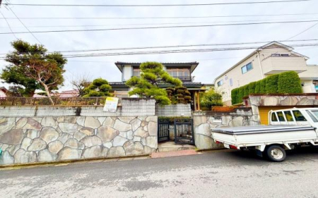 �_�ސ쌧���l�s�h�揬�R��2���ڂ̒��È�ˌ��Ă̌��n�O�ώʐ^