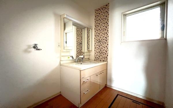 �_�ސ쌧���l�s�ۓy�P�J��_�˒��̒��È�ˌ��Ă̐��ʑ�E���ʏ�