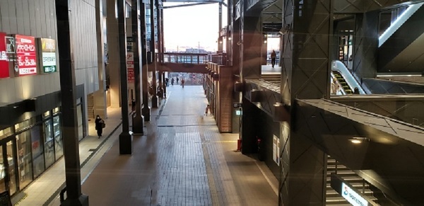 �_�ސ쌧���l�s���悳�����u�̒��È�ˌ��Ă̎��ӊ�