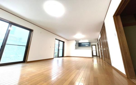 �_�ސ쌧���l�s���攒��5���ڂ̒��È�ˌ��Ẵ��r���O