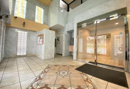 �_�ސ쌧���l�s�_�ސ�����ʂ̒��Ã}���V�����̃G���g�����X