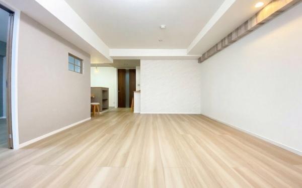 �_�ސ쌧���l�s�_�ސ�����ʂ̒��Ã}���V�����̃��r���O