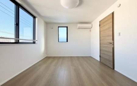 �_�ސ쌧���l�s����{�q���̒��È�ˌ��Ă̎q������