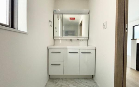 �_�ސ쌧���l�s����{�q���̒��È�ˌ��Ă̐��ʑ�E���ʏ�