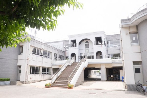 �_�ސ쌧���s�K�揬�q2���ڂ̐V�z��ˌ��Ă̎��ӊ�