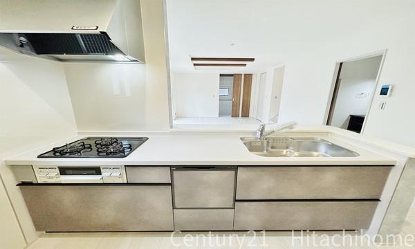 �_�ސ쌧���l�s��q��m����3���ڂ̐V�z��ˌ��ẴL�b�`��