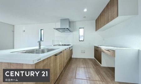 �_�ސ쌧���l�s��������4���ڂ̐V�z��ˌ��ẴL�b�`��