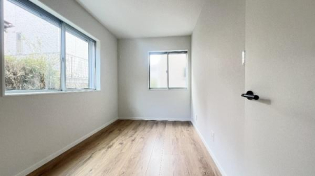 �_�ސ쌧���q�s���R5���ڂ̐V�z��ˌ��Ă̗m��