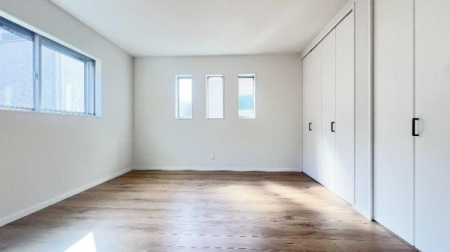 �_�ސ쌧���q�s���R5���ڂ̐V�z��ˌ��Ă̗m��