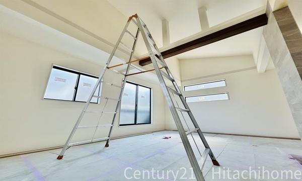 �_�ސ쌧���l�s�`�k�捂�c��4���ڂ̐V�z��ˌ��Ẵ��r���O