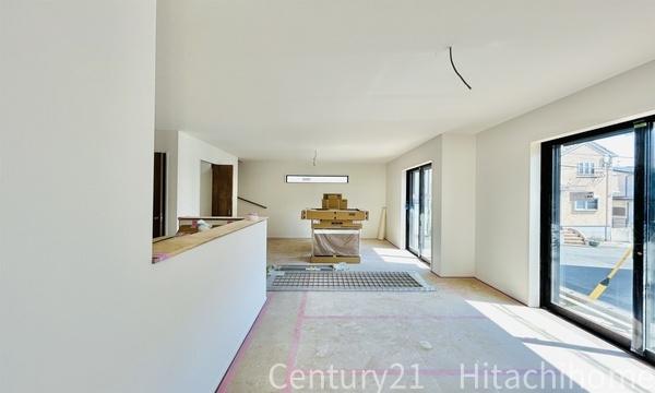 �_�ސ쌧���l�s�`��擌�i�J3���ڂ̐V�z��ˌ��Ẵ��r���O