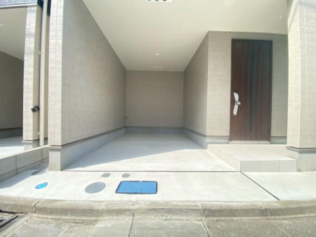 �_�ސ쌧���s���擡��4���ڂ̐V�z��ˌ��Ă̒��ԏ�