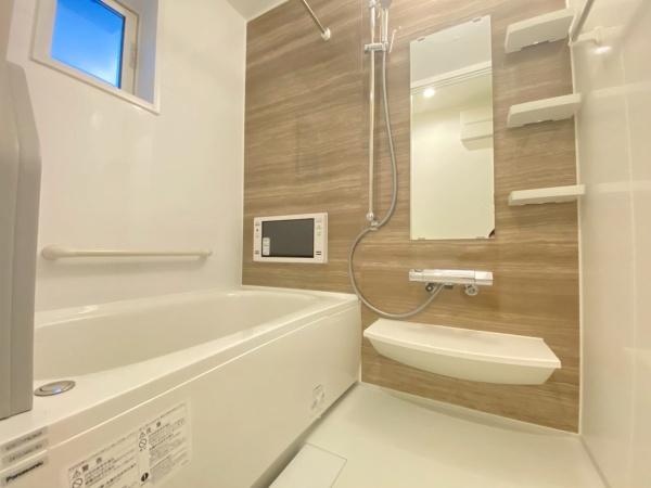 �_�ސ쌧���s���擡��4���ڂ̐V�z��ˌ��Ă̗���