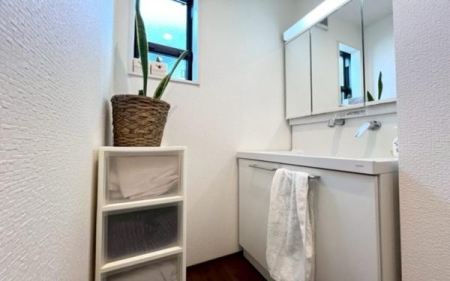 �_�ސ쌧���l�s��撆��2���ڂ̒��È�ˌ��Ă̐��ʑ�E���ʏ�