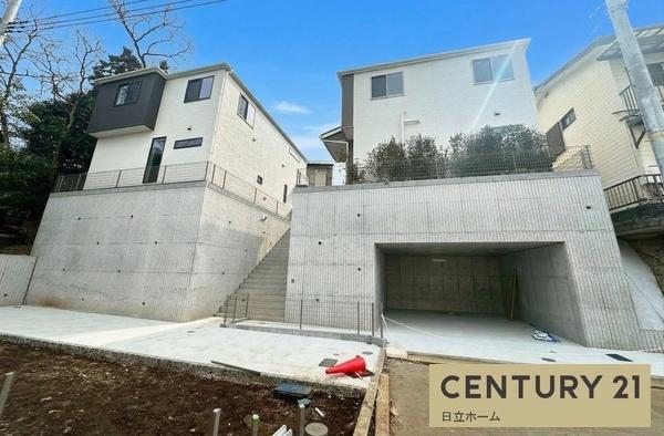 �_�ސ쌧���l�s�ߌ���k����4���ڂ̐V�z��ˌ��Ă̑O�ʓ��H�܂ތ��n�ʐ^