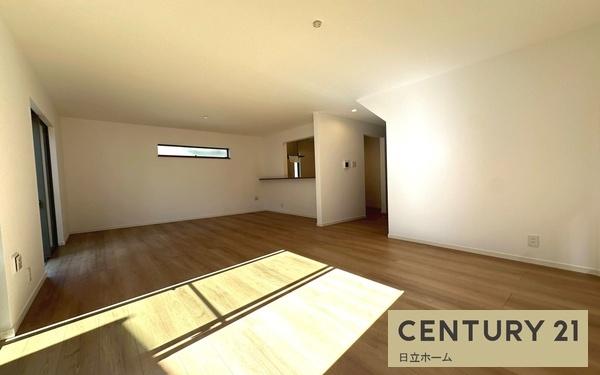 �_�ސ쌧���l�s�ߌ���k����4���ڂ̐V�z��ˌ��Ẵ��r���O