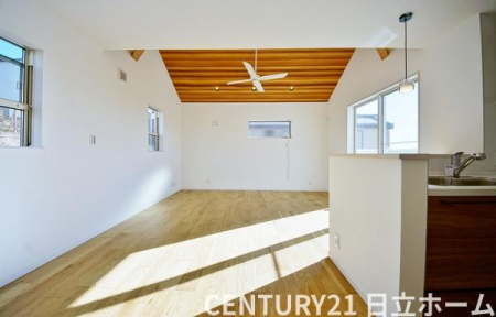 �_�ސ쌧���l�s�˒ˋ敽��3���ڂ̒��È�ˌ��Ẵ��r���O