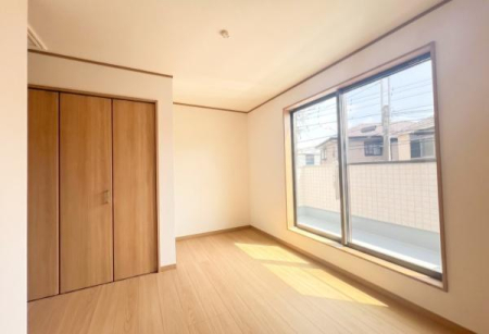 �_�ސ쌧���l�s�`���ڂ��J5���ڂ̐V�z��ˌ��Ă̎q������
