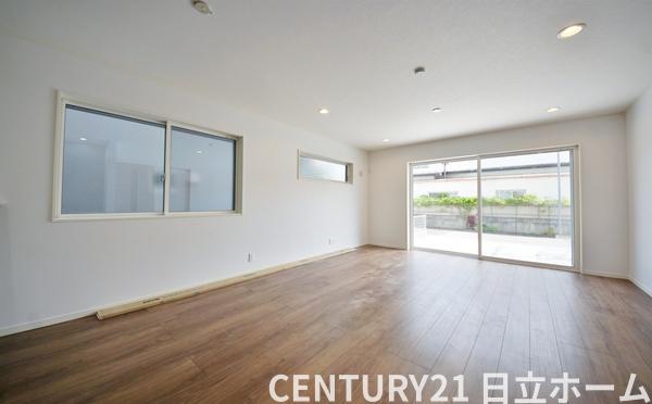 �_�ސ쌧���l�s�t��ޗǒ��̐V�z��ˌ��Ẵ��r���O