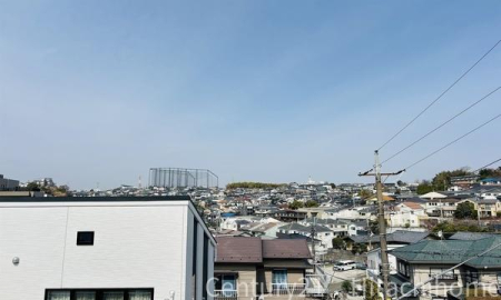 �_�ސ쌧���l�s�`�k�捂�c��4���ڂ̐V�z��ˌ��Ă̏Z�˂���̒��]�ʐ^